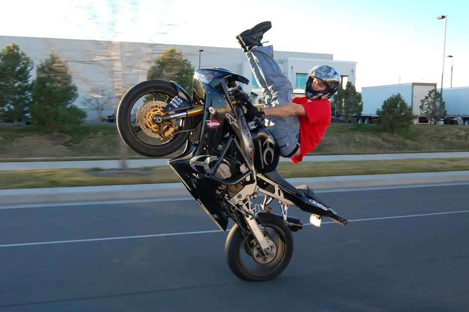 Stunter en wheelie
